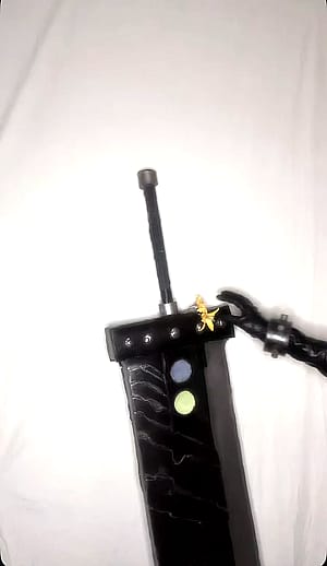 Cloud Strife Cosplay by Desumpling'