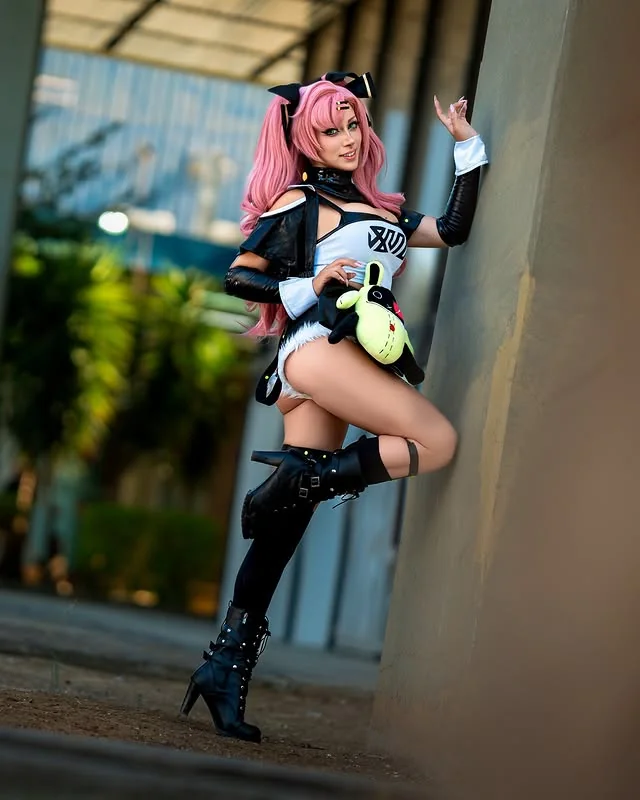 Nicole from ZZZ by (elizabethrage) picture 6 of 6