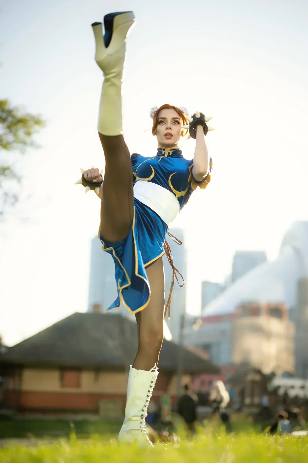 Chun-Li [by Clarus] picture 2 of 3