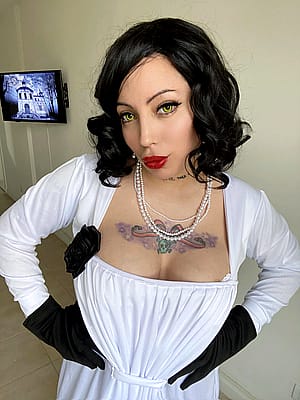 Lady Dimitrescu (Resident Evil 8) by Brianna'