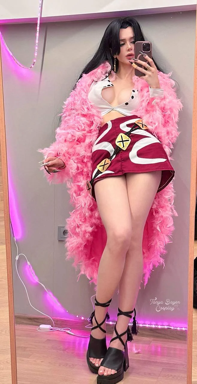 Boa hancock one piece by Tanya Bayer picture 1 of 1