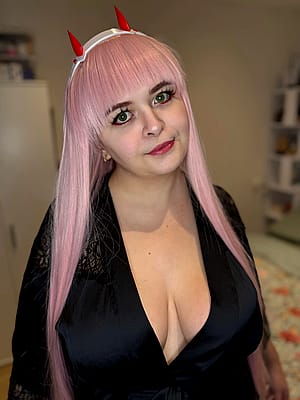 Zero Two by Dia.in.cosplay'