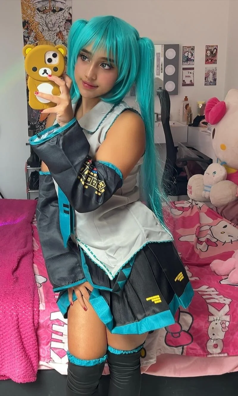 hatsune miku by me (lily) :3 picture 1 of 3