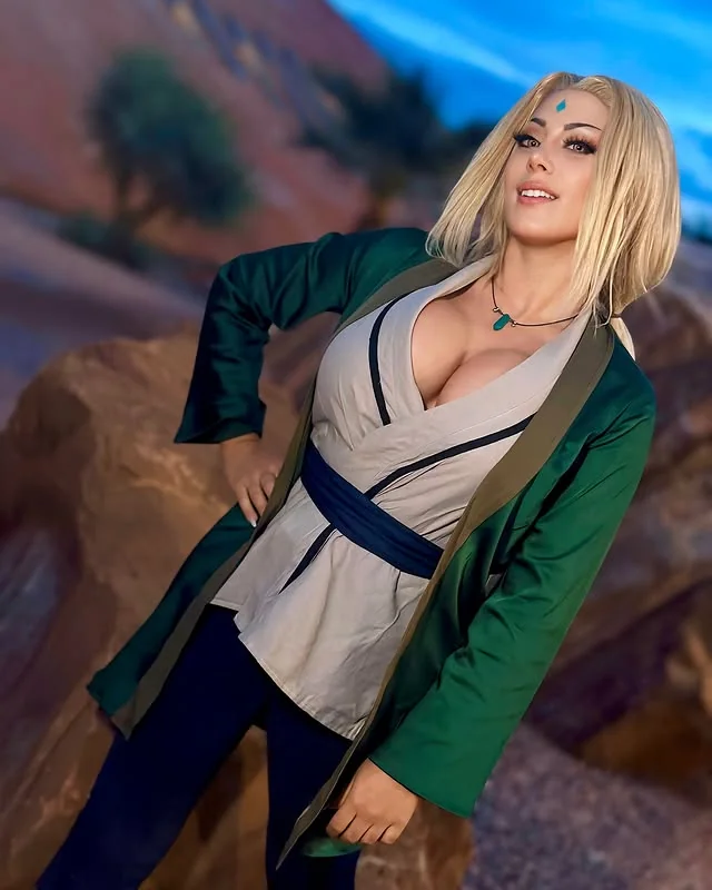 Tsunade from Naruto by (elizabethrage) picture 1 of 3