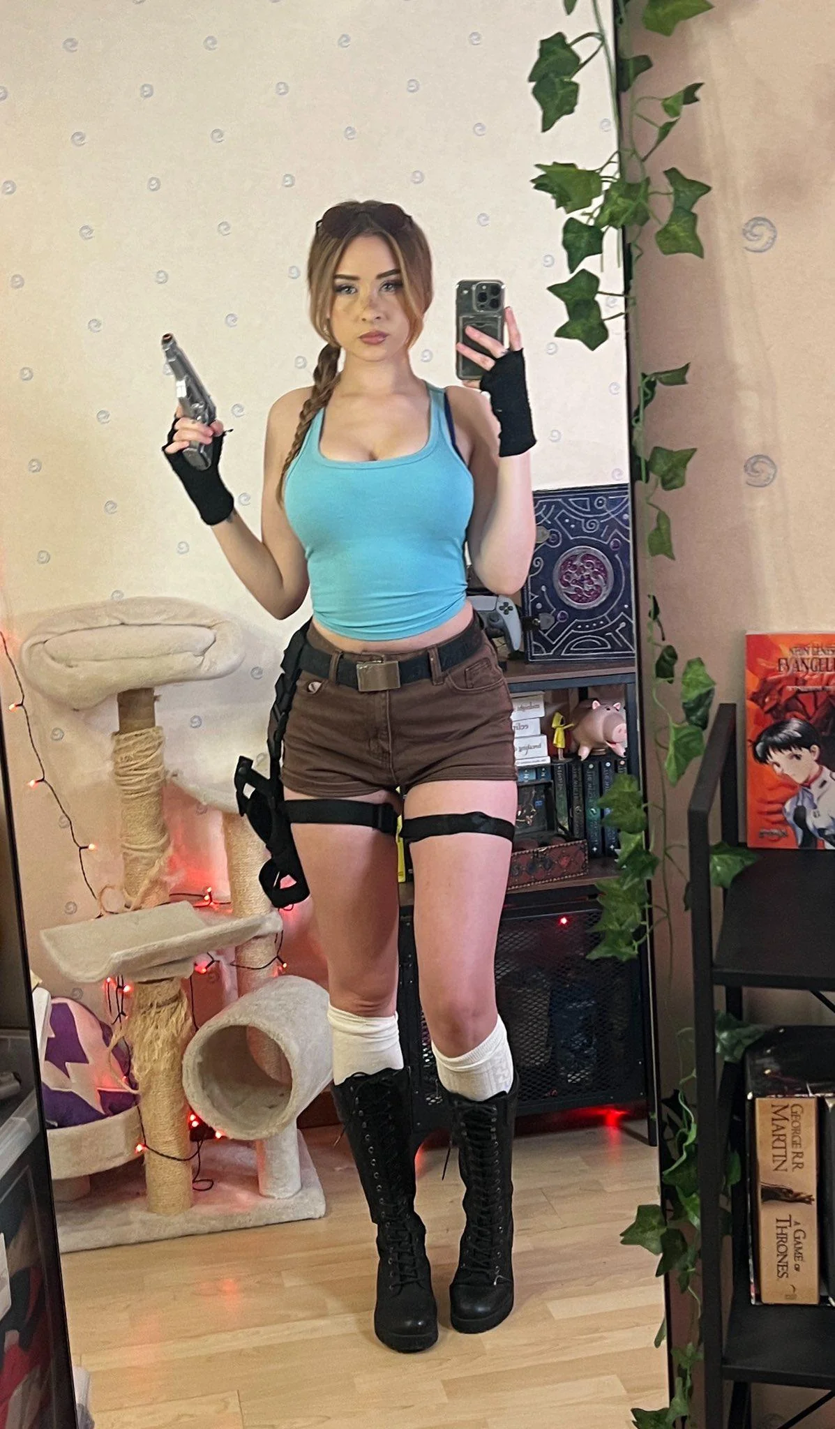 My lara Croft cosplay from Tomb Raider picture 1 of 1
