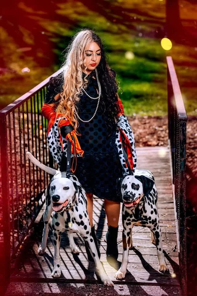 Cruella de Vil ❤️🤍🖤 {me - bossbunnysky} picture 1 of 2