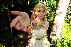 Princess Zelda from The Legend of Zelda by JyuSan'