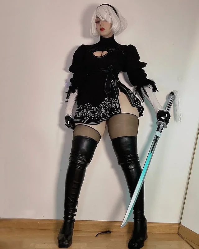 2B by (kattxds) picture 2 of 3