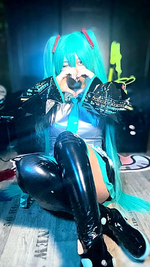 Hatsune Miku by Nekogurl'