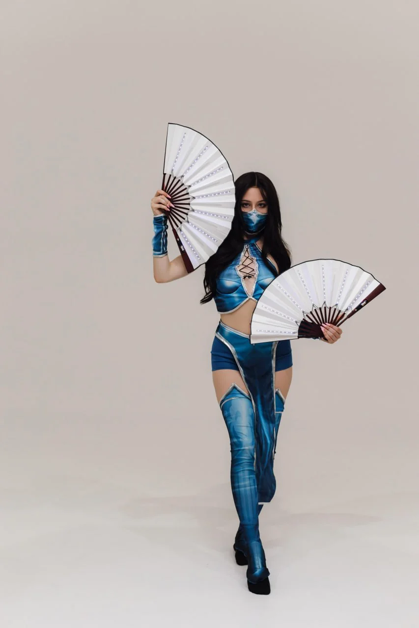 Kitana from Mortal Kombat by Misa picture 1 of 2