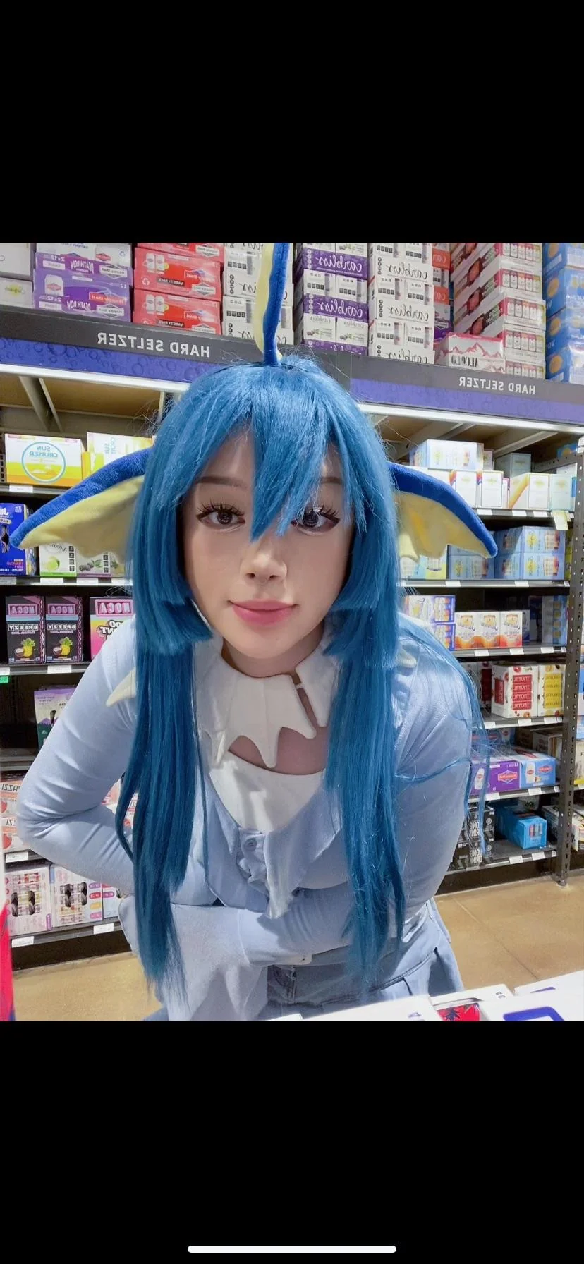 pokemon vaporeon cosplay (eamakam) picture 2 of 2