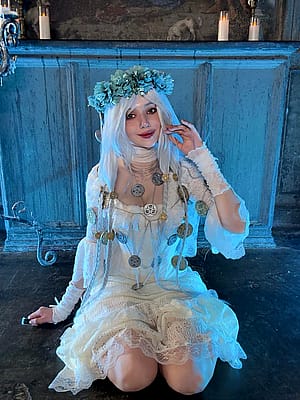 Revenant from Elden Ring cosplay (Alina Becker)'