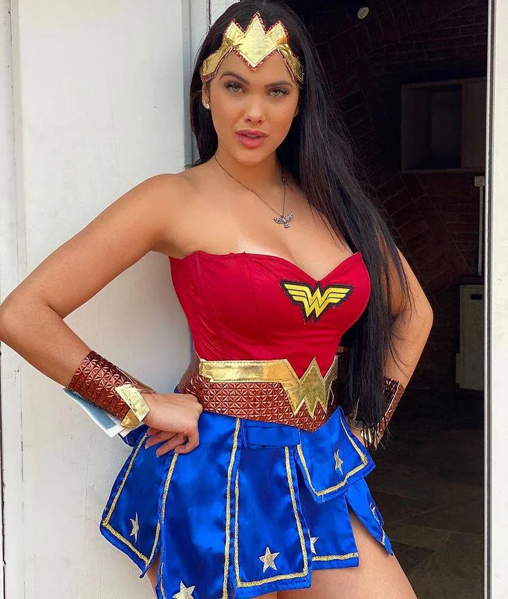 Wonder Woman cosplay by Emily Garcia picture 1 of 1