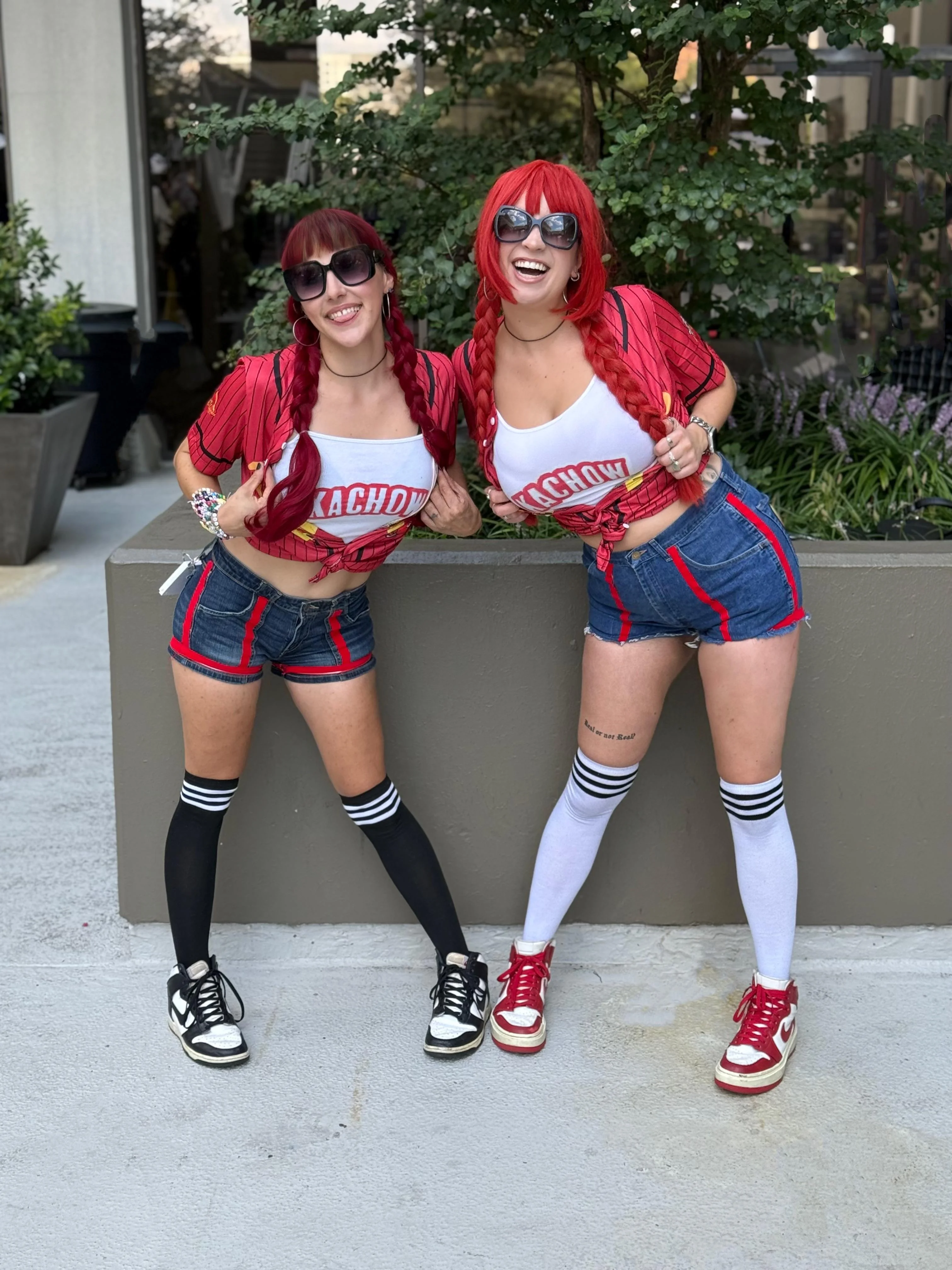 Mia & Tia by NillaCosplay and YaYaCos ! picture 3 of 3
