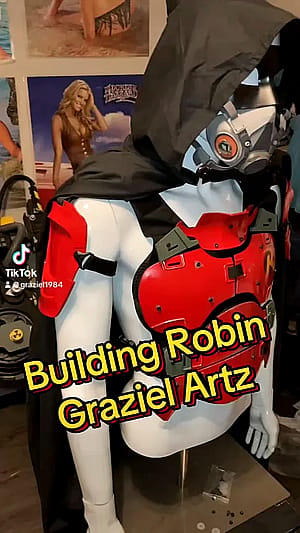 Robin by Graziel Artz'