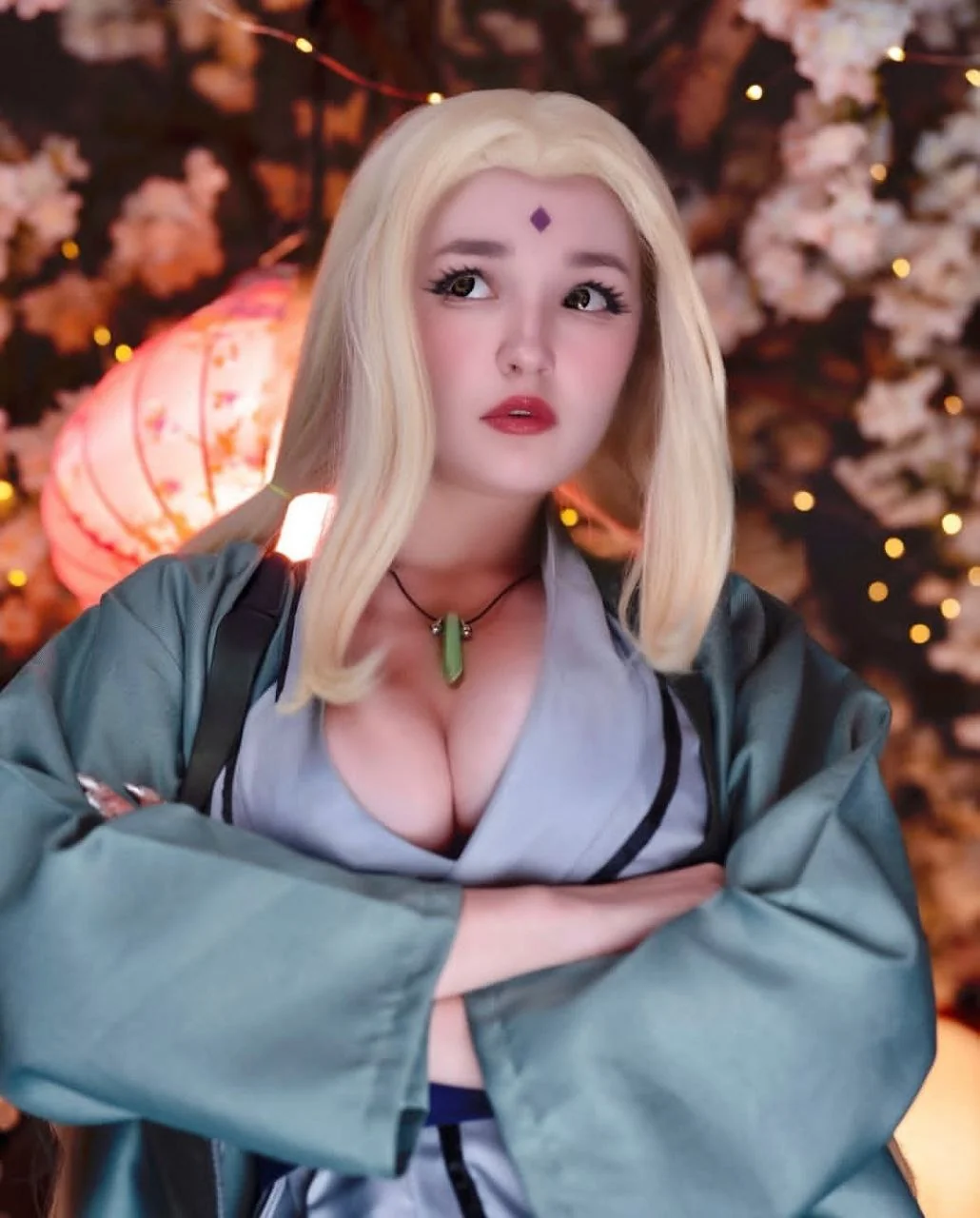 Tsunade Naruto by Queen Fesch picture 2 of 2