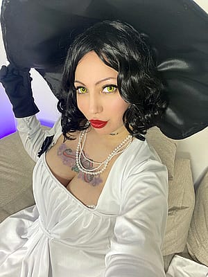 Lady Dimitrescu (Resident Evil 8 Village) by Brianna'
