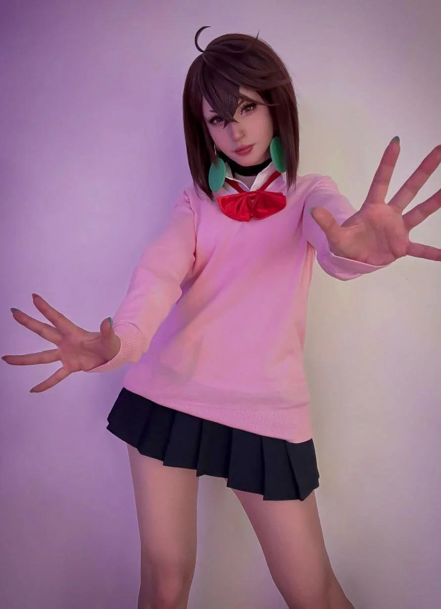Shiro cosplaying Momo Ayase picture 1 of 1