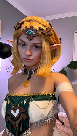 Zelda Cosplay 💚🤍'