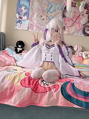 Emilia cosplay by Lily'