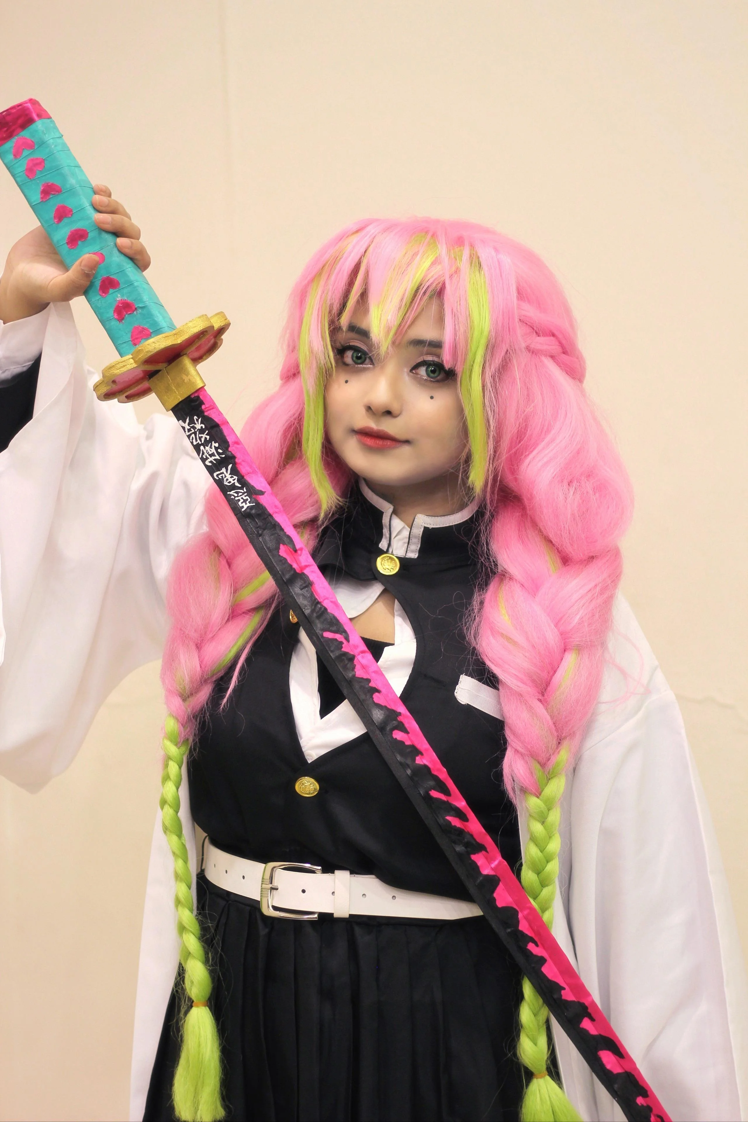 Mitsuri Kanroji by Shionchawn.cosplays picture 3 of 3