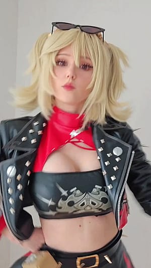 Burnice Cosplay by @KaddiChan'