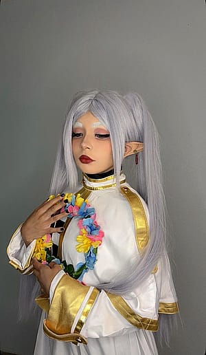 Frieren Cosplay by Desumpling'