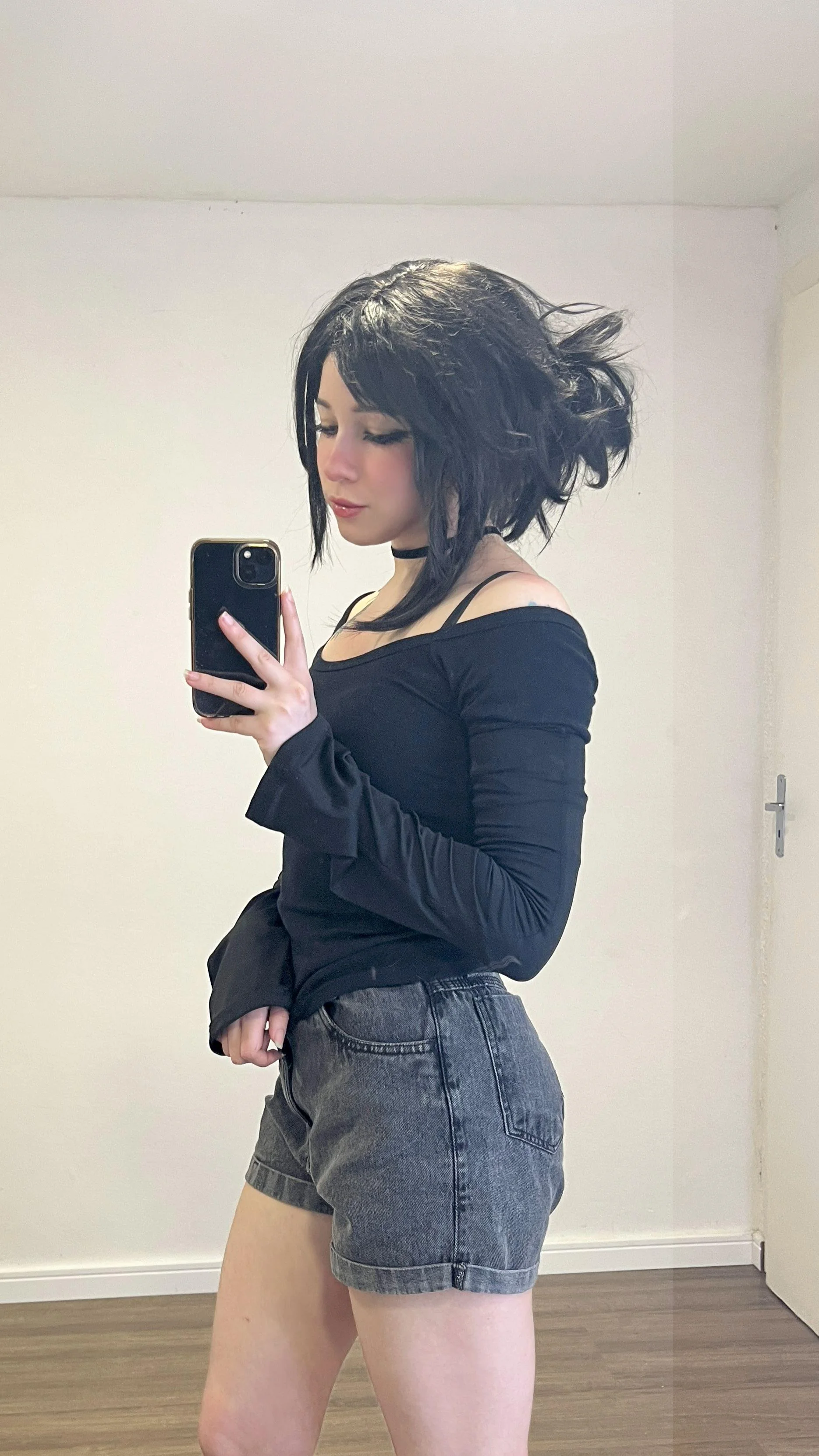 Ashley Graves cosplay by StarSthormy [The Coffin of Andy and Leyley] picture 1 of 1