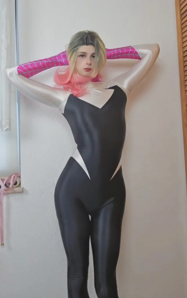 Spider Gwen by MHTCosplay (Me) picture 4 of 4