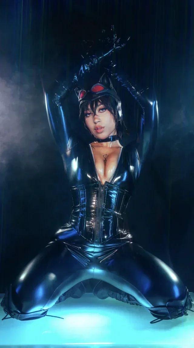 Catwoman by Frizzy picture 2 of 3