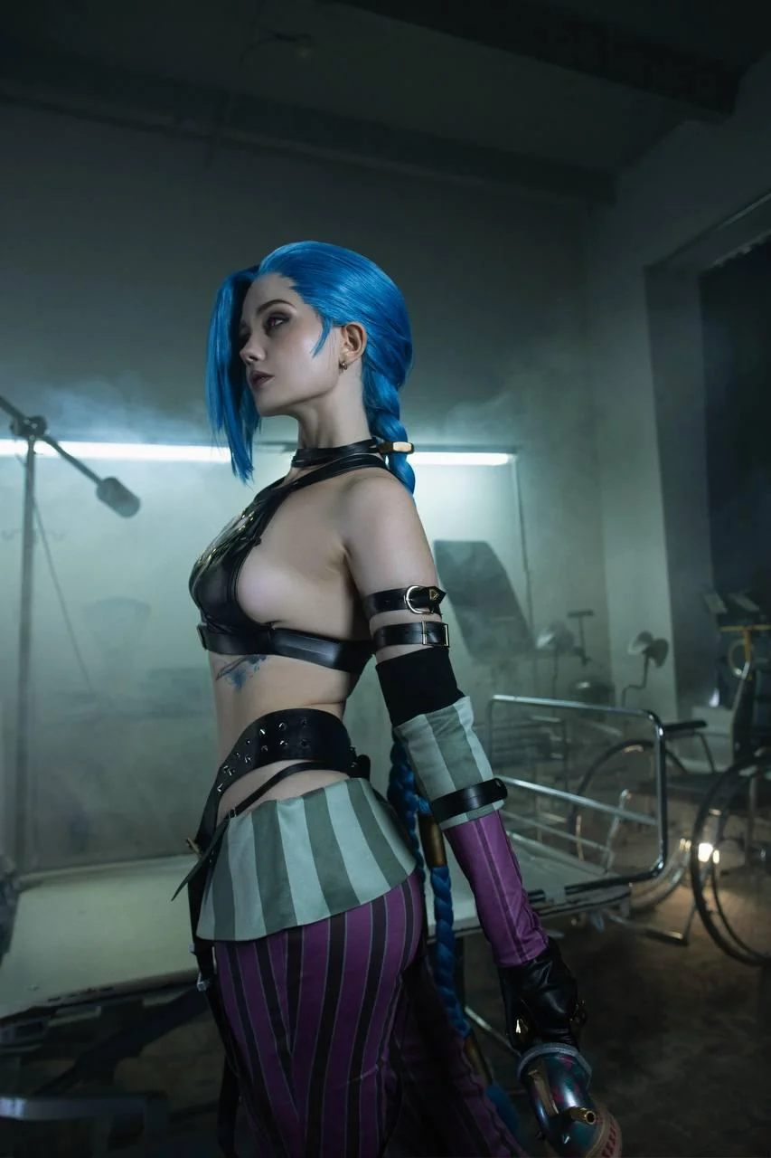 Jinx from Arcane by JyuSan picture 1 of 1