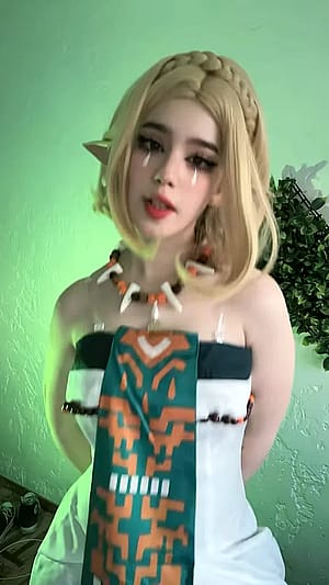 Zelda cosplay Tears of the Kingdom | By Kurisutyn on insta 💚'