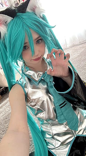 Hatsune miku by Smeepsx'