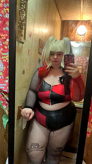Harley Quinn cosplay Version 2 by gothicvampirequeen25'