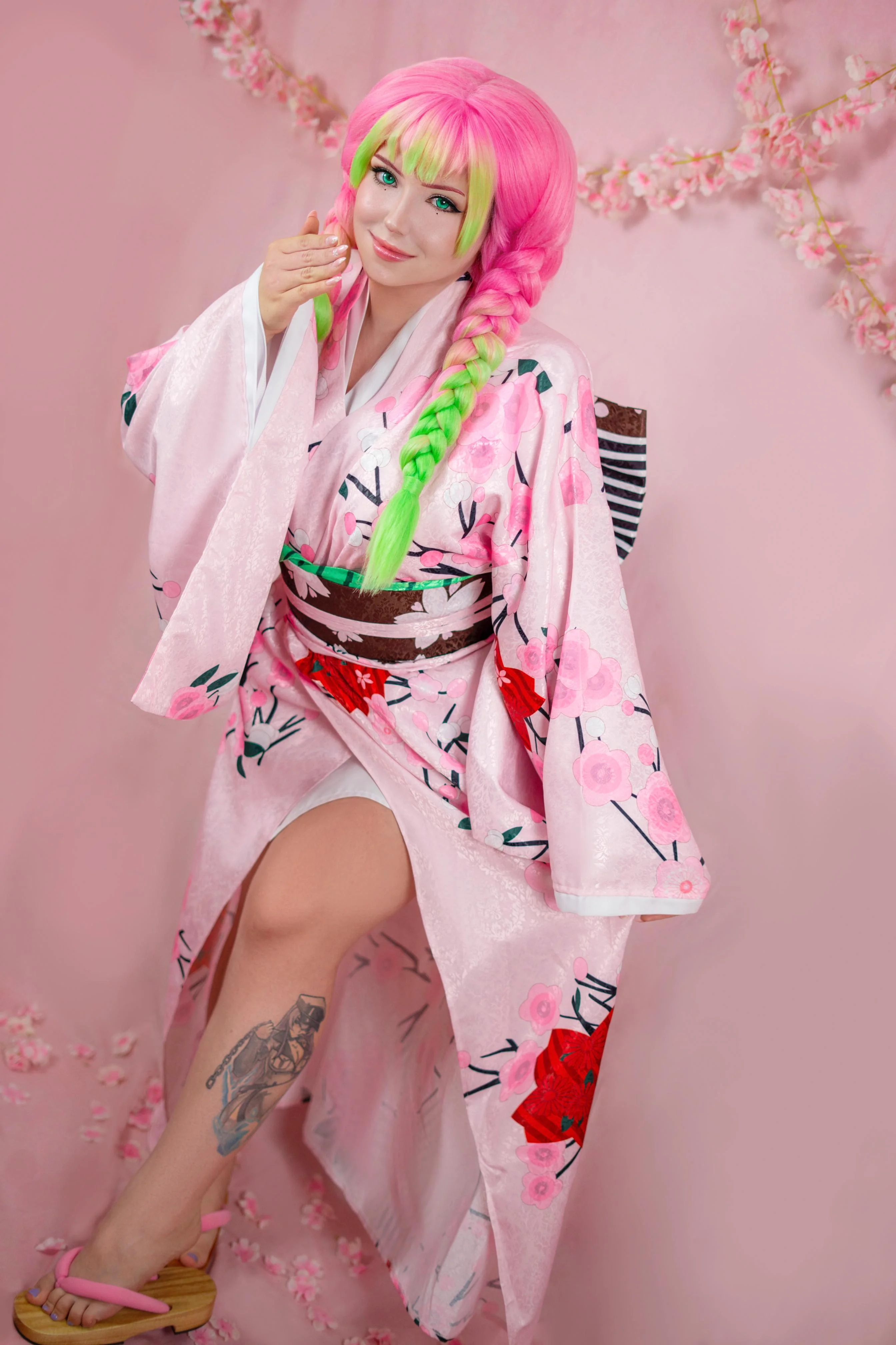 Mitsuri cosplay by Kuroitsne picture 1 of 1