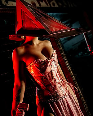 Lady pyramid head by jessica nigri'