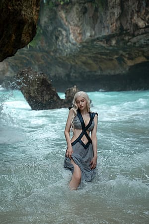 Daenerys Targaryen cosplay by Alina Becker'