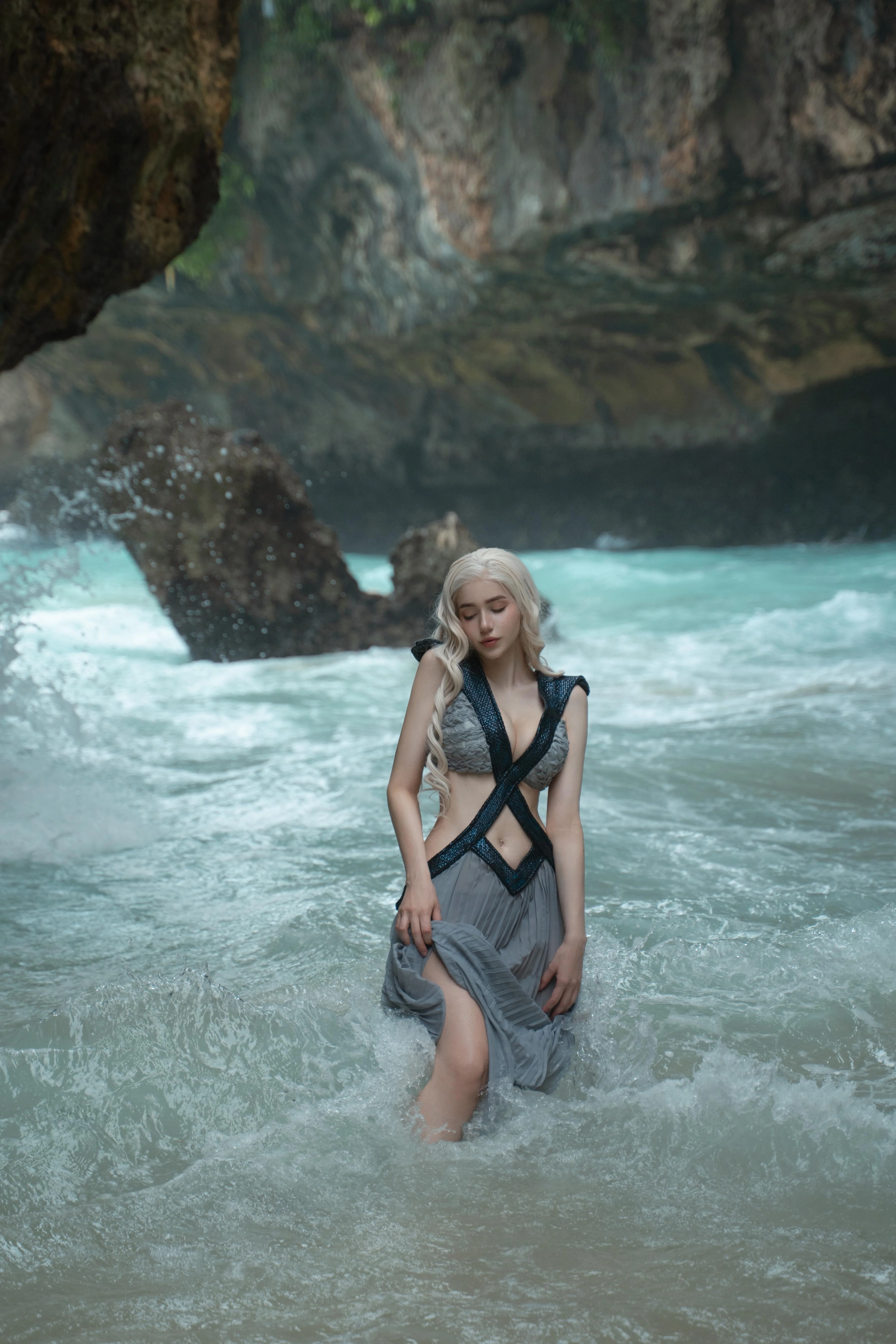 Daenerys Targaryen cosplay by Alina Becker picture 1 of 1