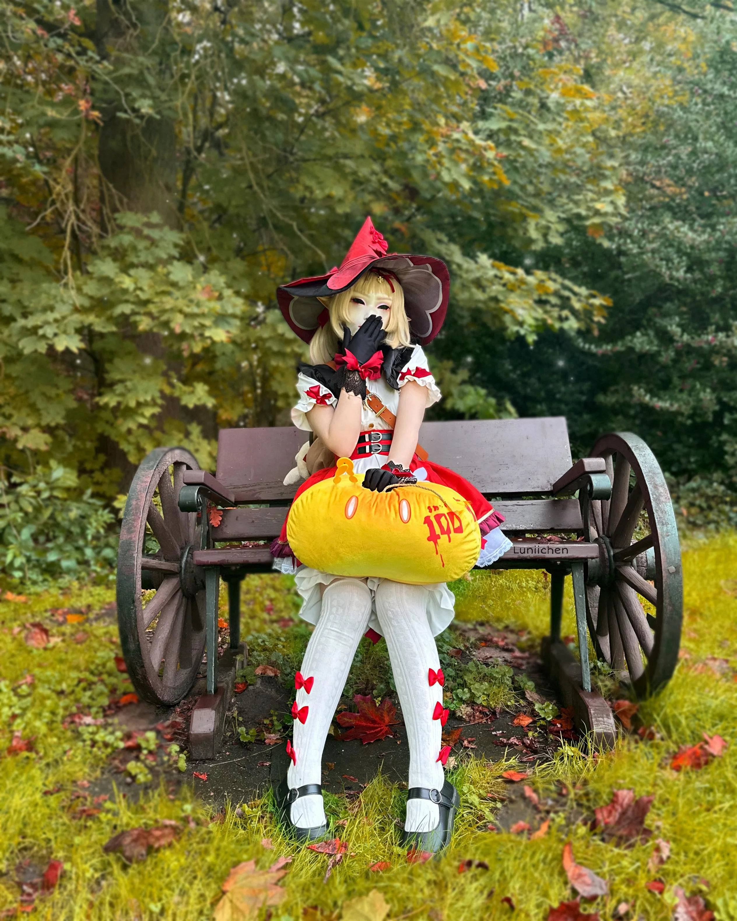 My Blossoming Starlight / Witch Klee Cosplay from Genshin Impact by Luniichen picture 2 of 4
