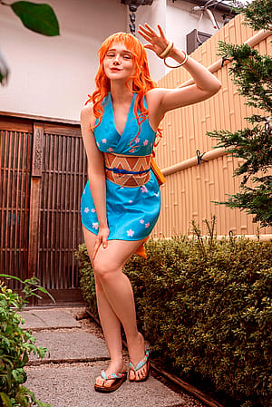 Nami from One Piece cosplay by Neyrodesu'