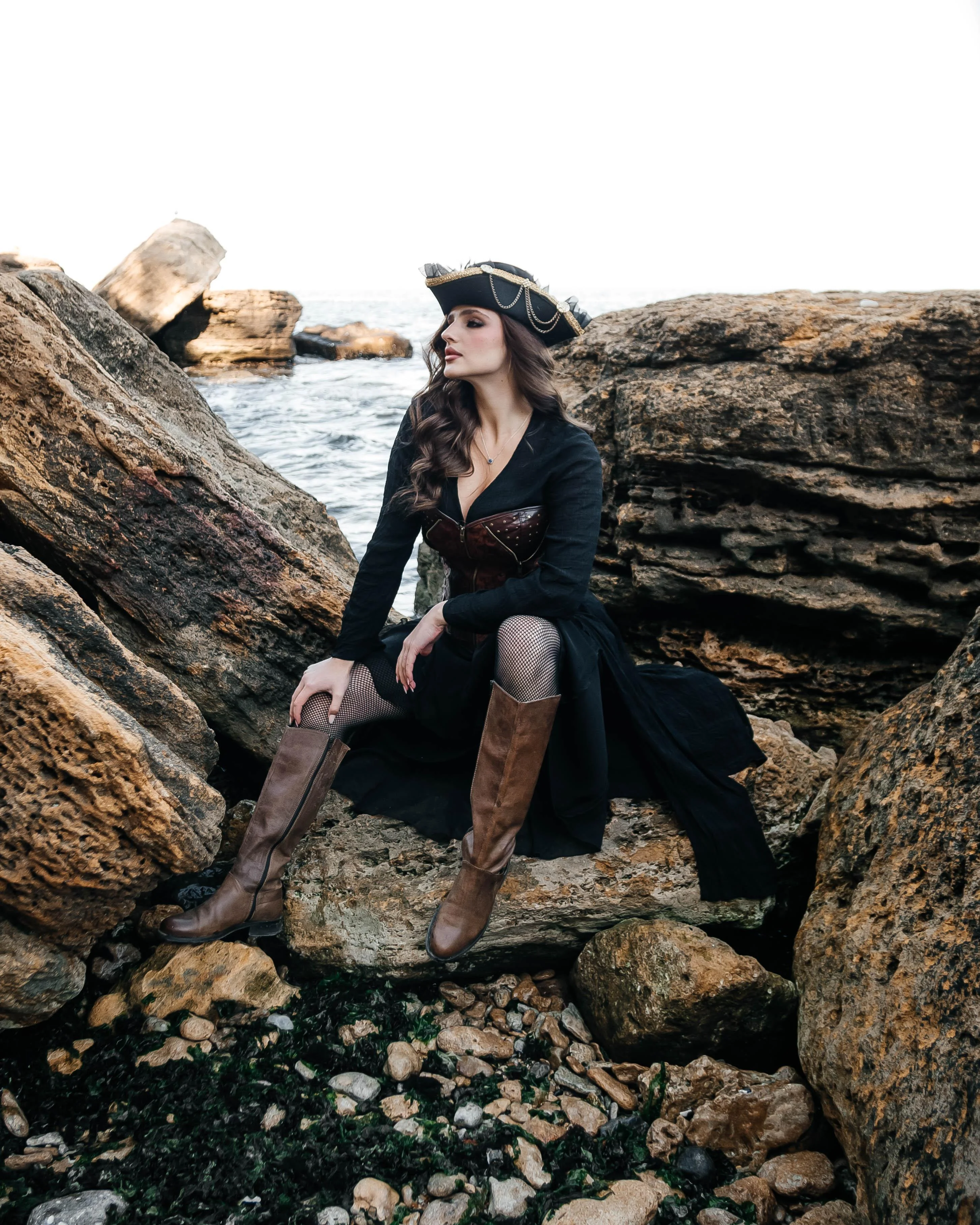 Elizabeth Swann from Pirates of the Caribbean - cosplay by Minji picture 5 of 5
