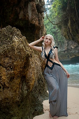 Daenerys Targaryen cosplay by Alina Becker'