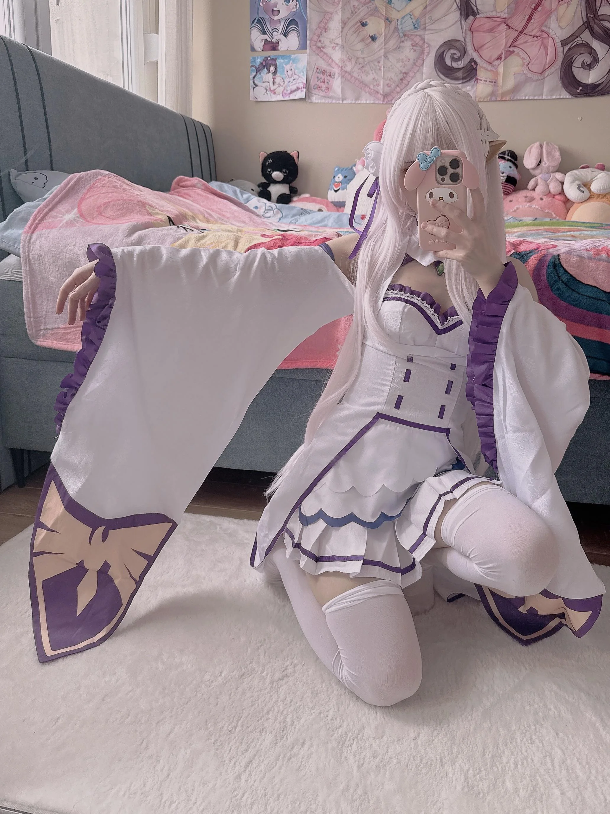 Emilia (Lily) [Re:Zero] picture 1 of 1