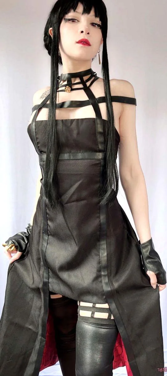 My Yor Forger cosplay attempt (StarSthormy) picture 1 of 1