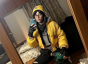 Killjoy cosplay from Valorant (Tiffany Parker)'