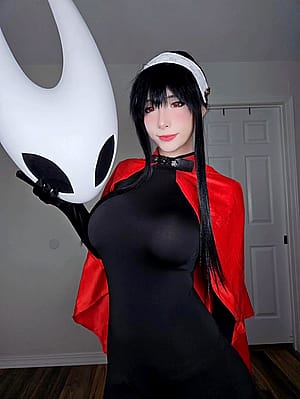 Hornet cosplay by skyexsummers'