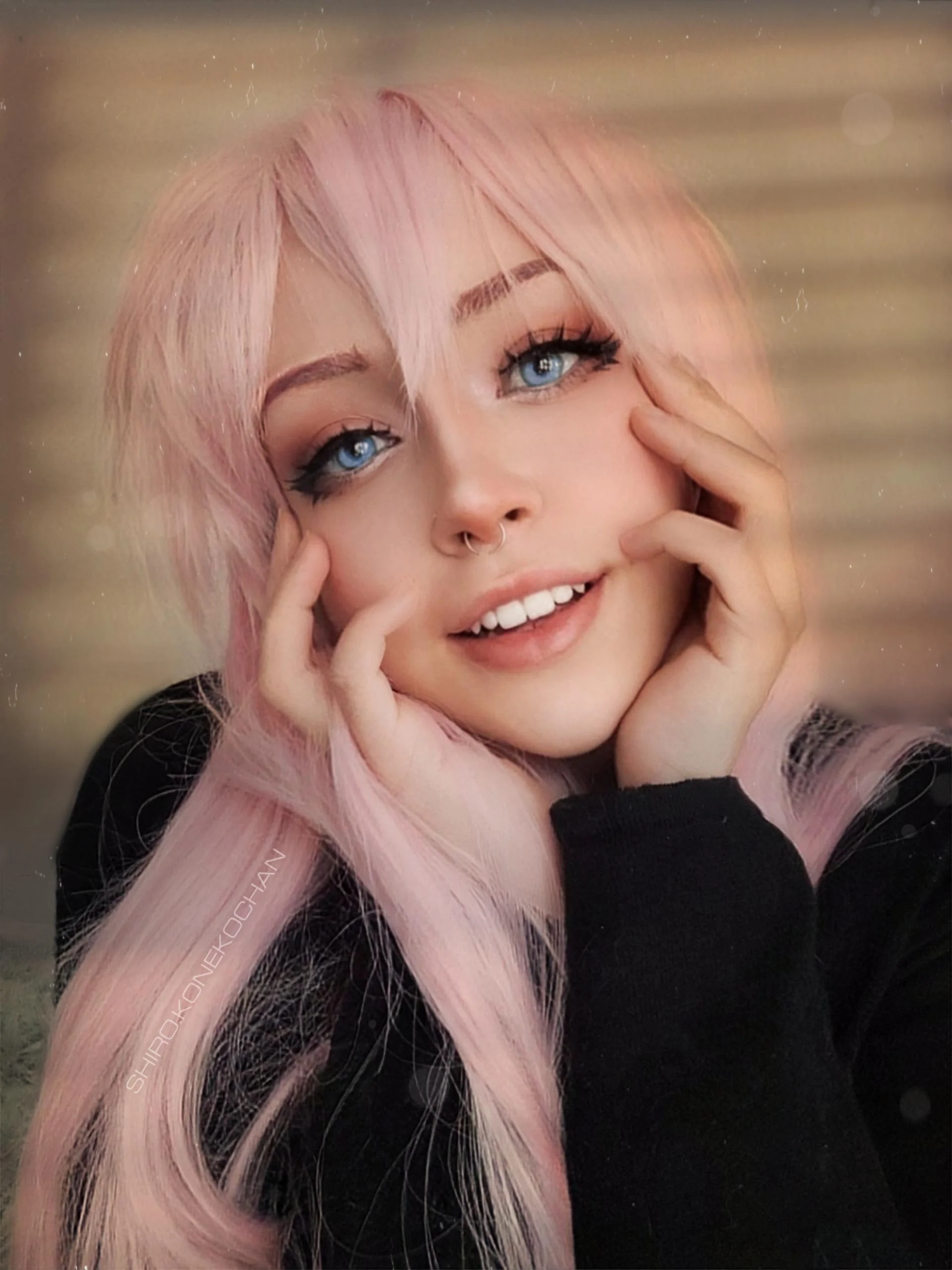 Shikimori - Shikimori's Not Just a Cutie (Shiro_konekochan) picture 1 of 1