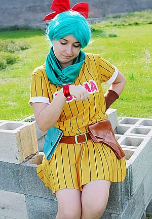 Bulma Dragon Ball Cosplay By KikiSuCosplay'