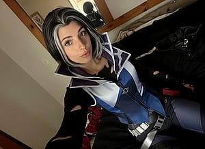 Fade cosplay from Valorant (Tiffany Parker)'