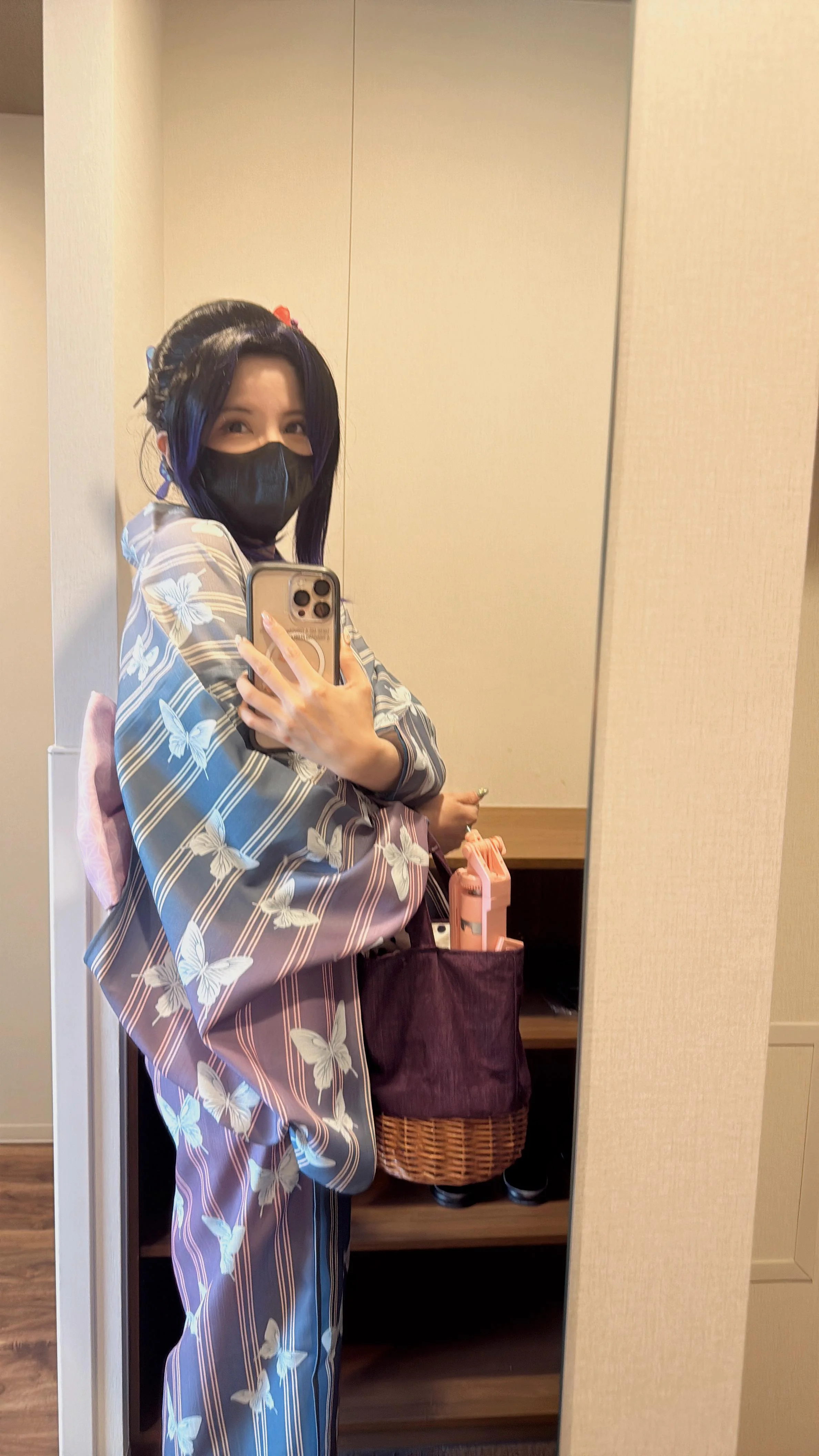 Kochō Shinobu by miya picture 1 of 1